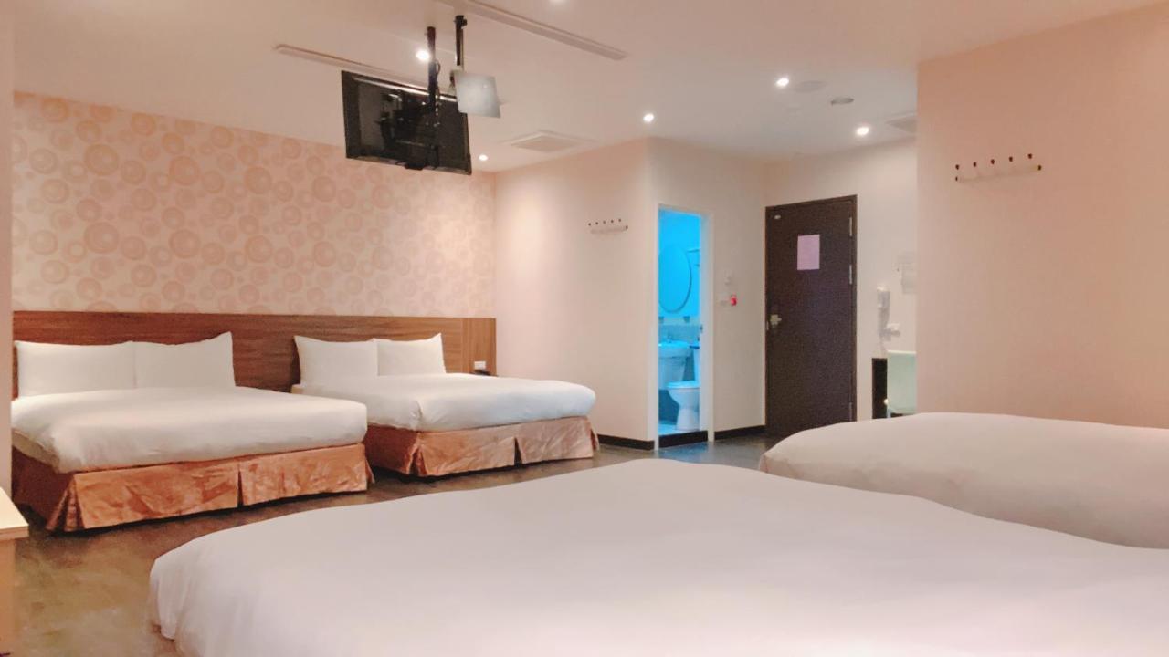 Centre Hotel Kaohsiung Exterior photo